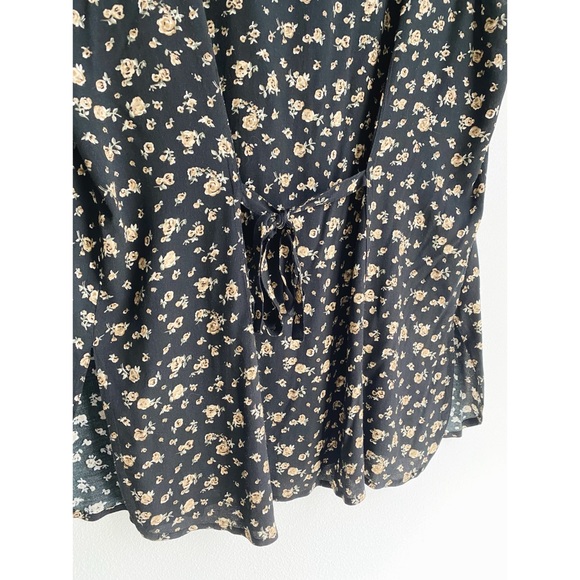 Vintage 90's Jones New York Tunic Vest // Black Ditsy Floral - Picture 5 of 6